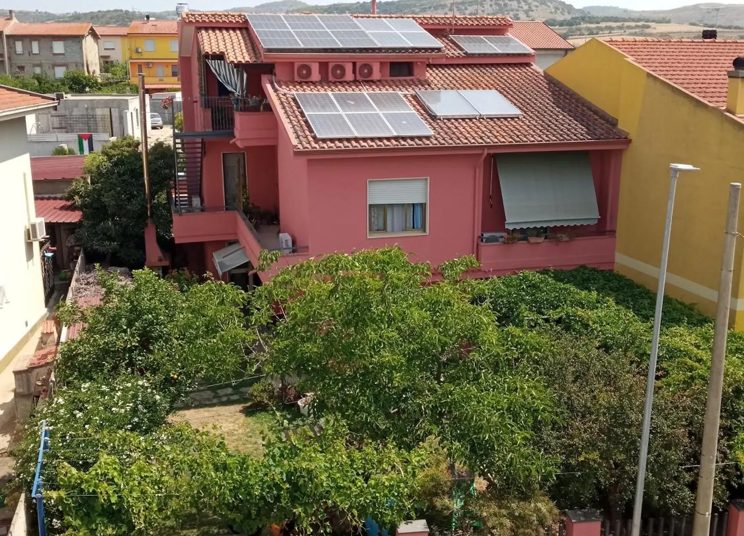 Corona Bed & Breakfast 사르다라