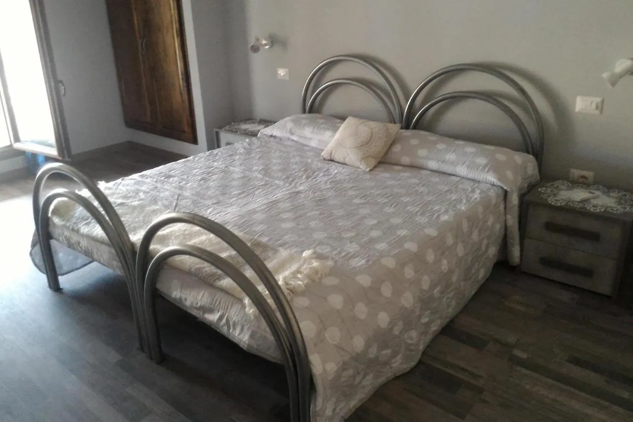 Corona Bed & Breakfast Sardara 0*,  Italien