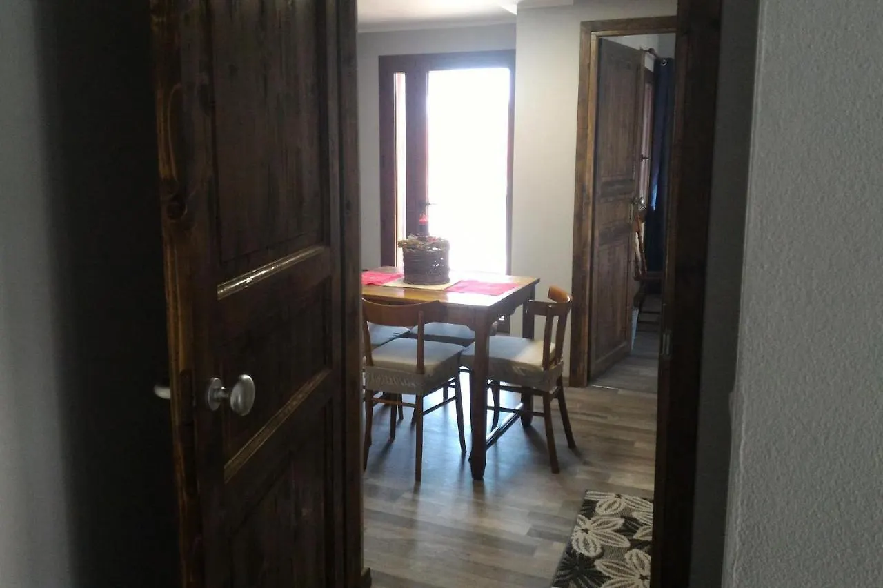 Corona Bed & Breakfast Sardara