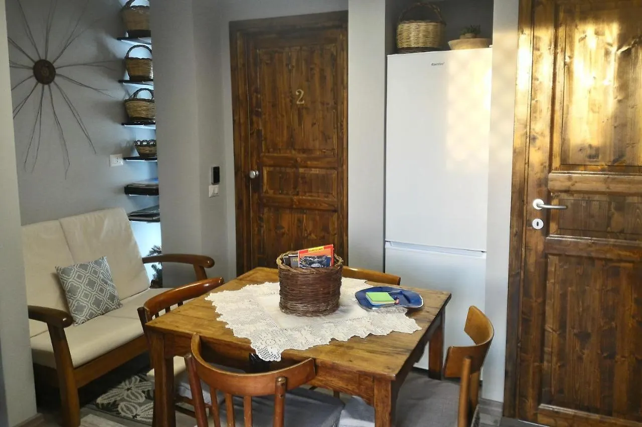 Corona Bed & Breakfast Sardara
