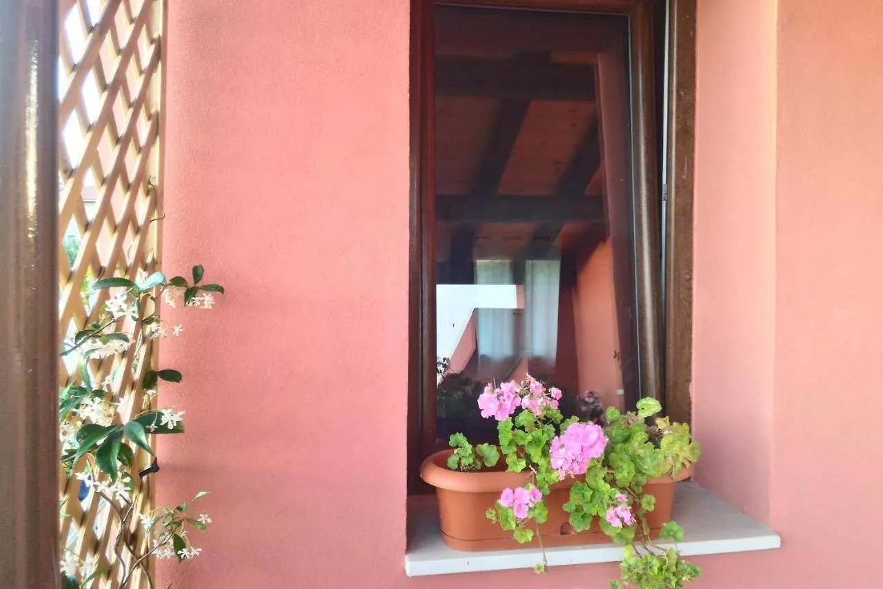 Corona Bed & Breakfast Sardara