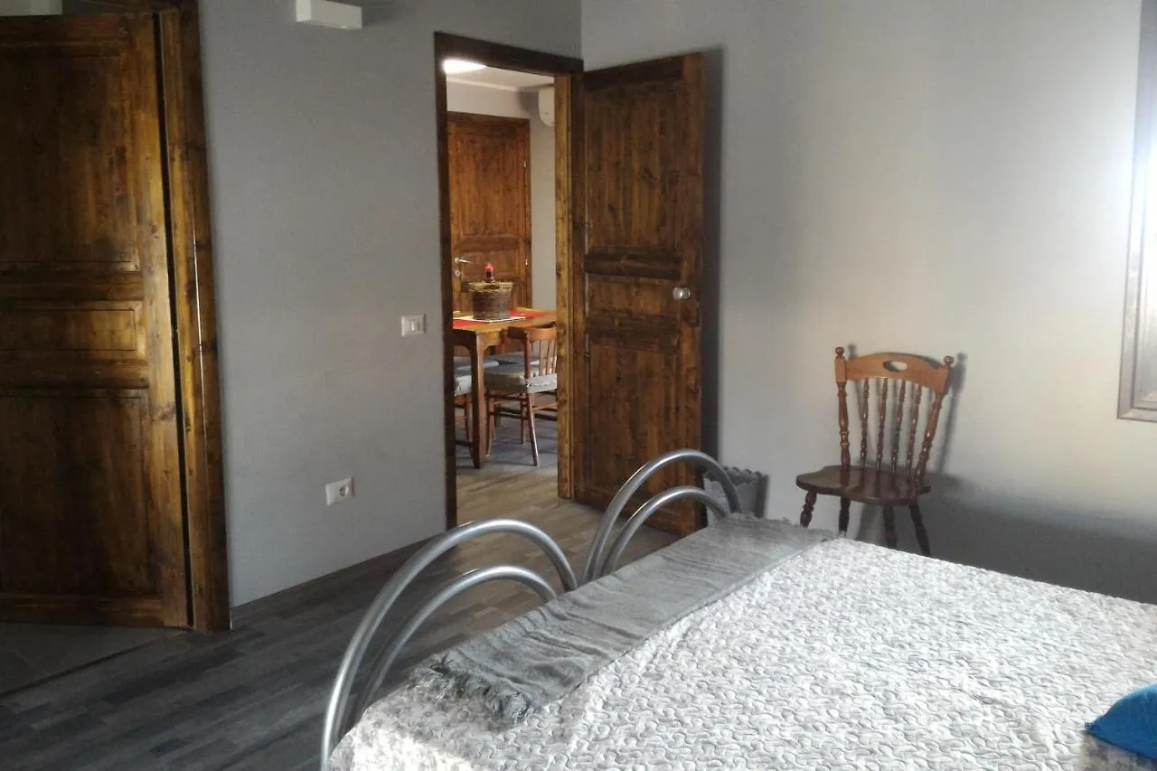 Corona Bed & Breakfast Sardara