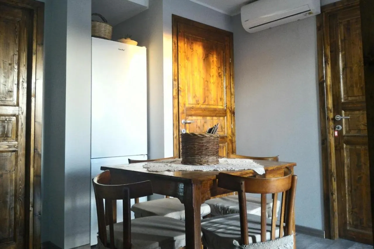 Corona Bed & Breakfast Sardara 0*,